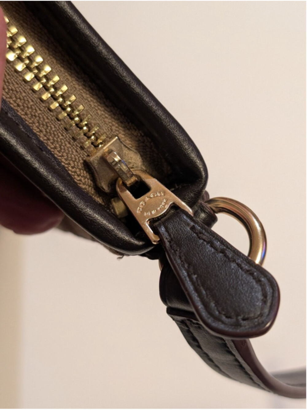 Coach Signature Jacquard File Crossbody Bag in EUC Model Number: F29960 - Picture 10 of 12